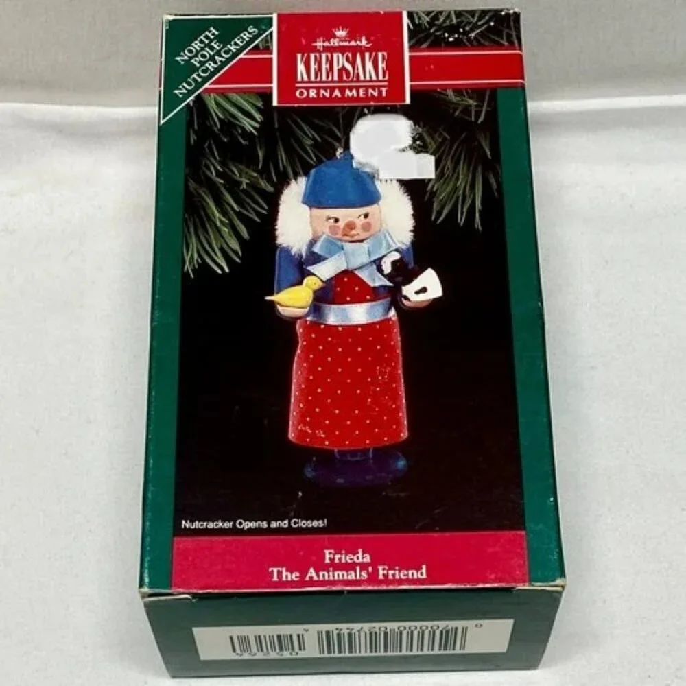Vintage Hallmark‎ Christmas Ornament North Nutcracker Freida Animals Friend 1992